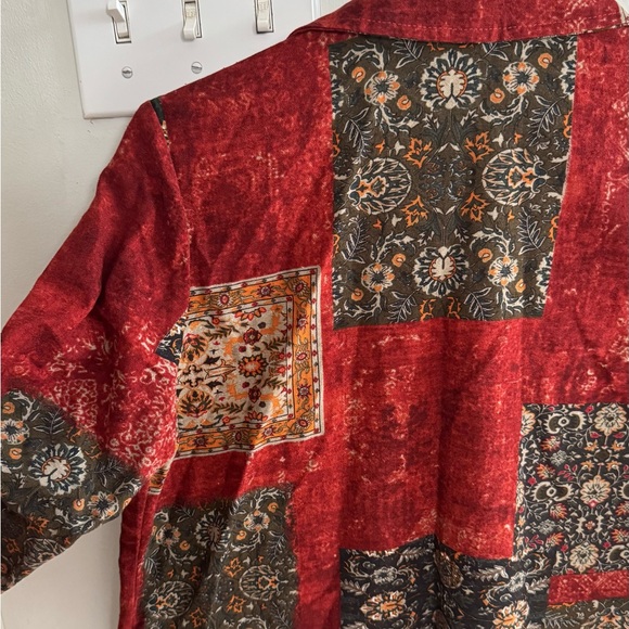 Button Down Top - Picture 10 of 10